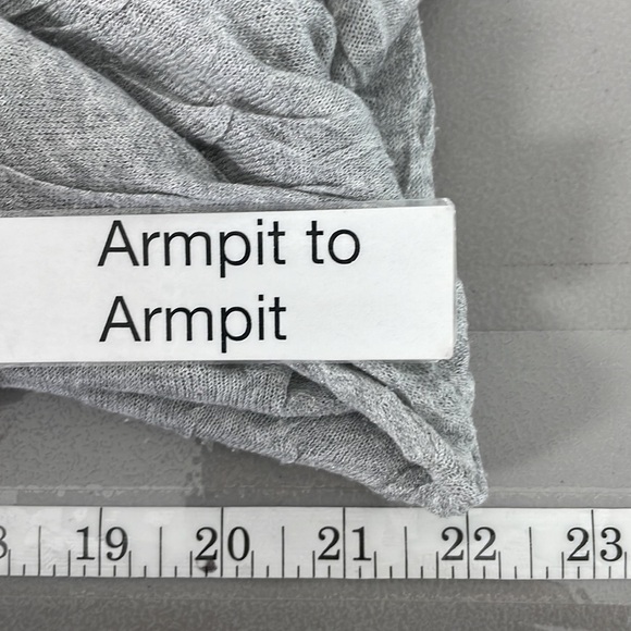 Eileen Fisher Cardigan Lightweight Open Front Gray Crinkle Fabric Size Medium M - Picture 13 of 13